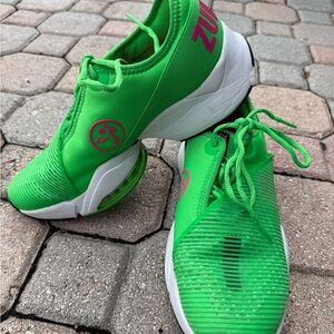Zumba Fitness Green Athletic Shoes w/ Split Soles